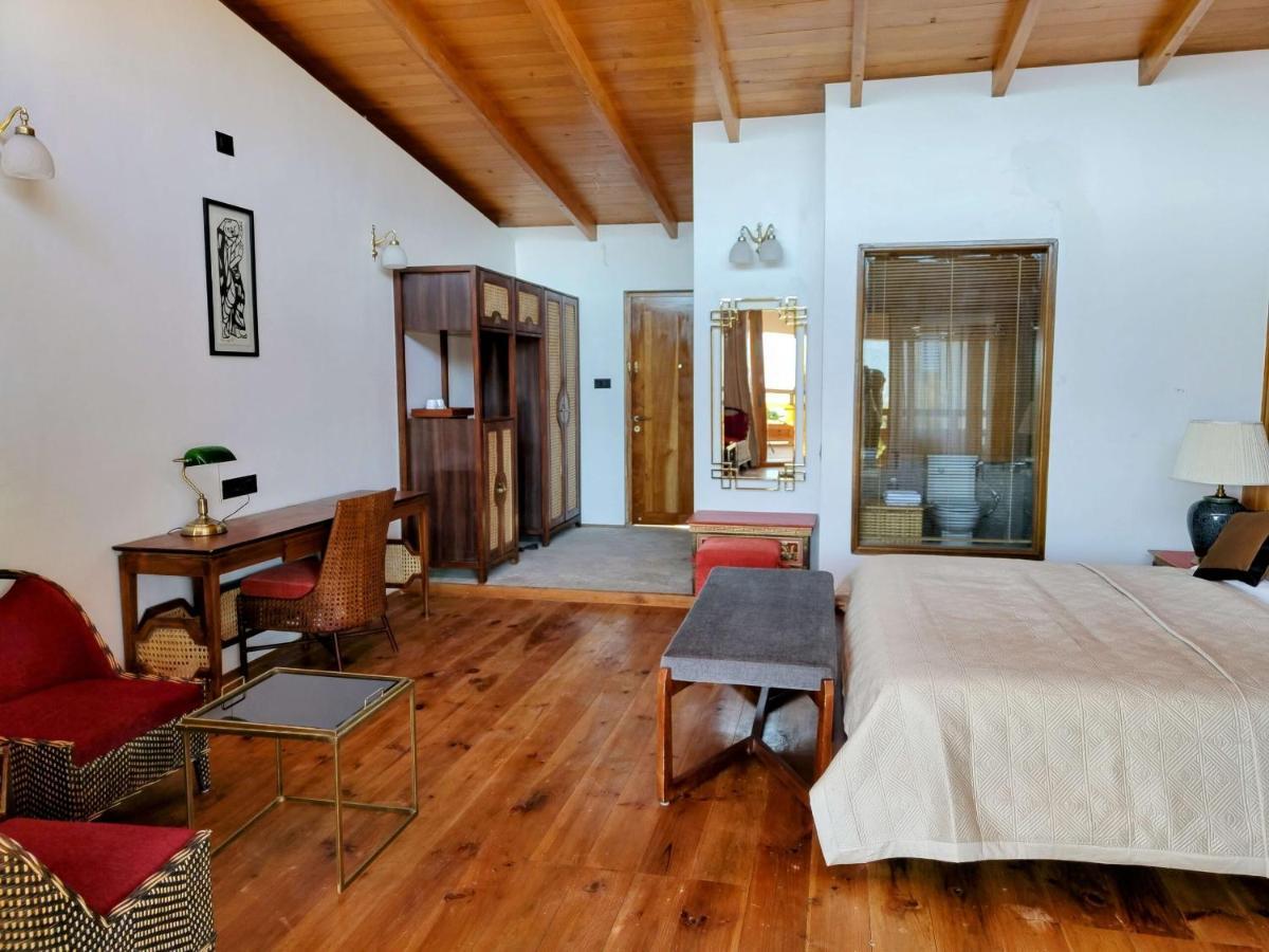 Timilo Boutique Hotel Tawang Exteriör bild